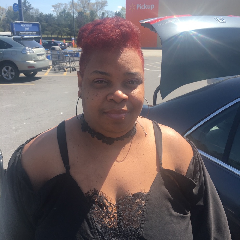 Meet your Posher, Janara